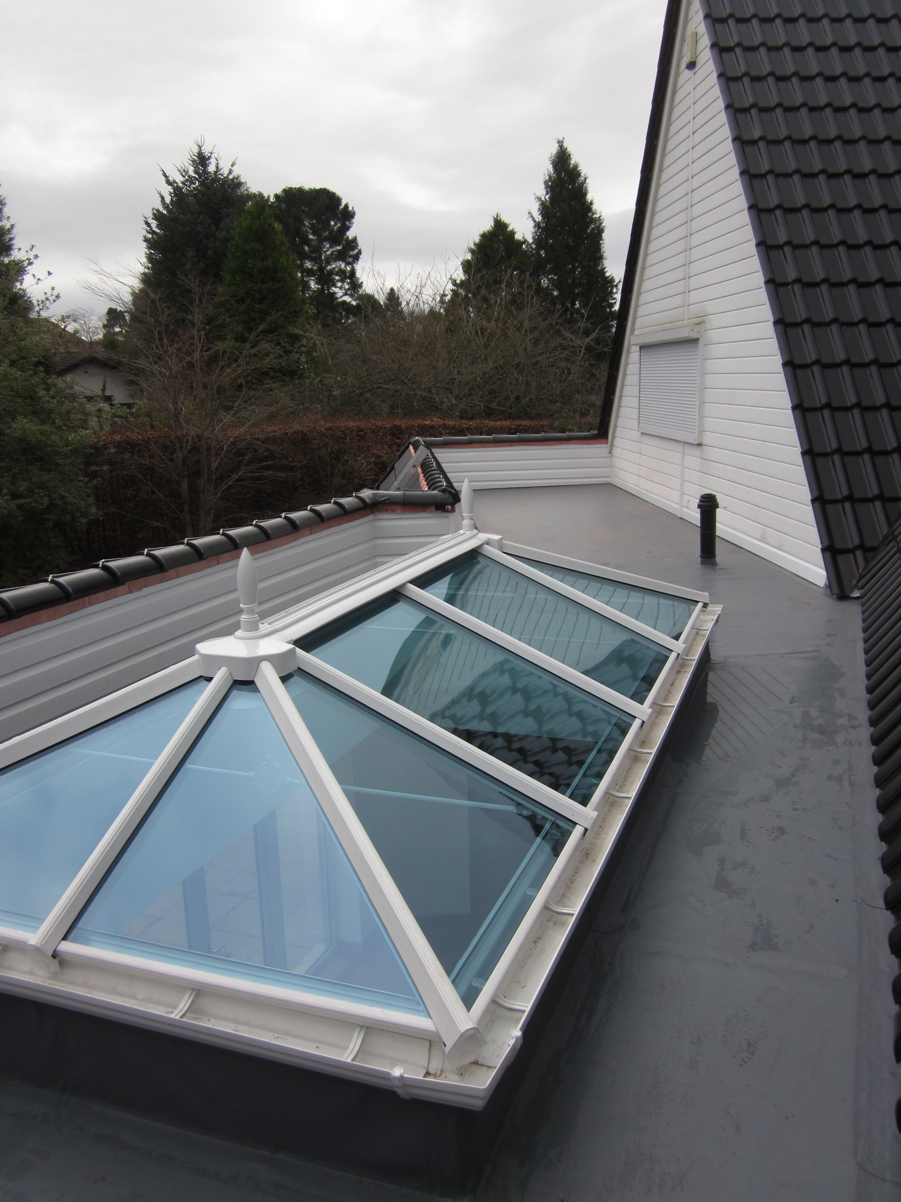 Notre expertise pour votre pose de velux. Notre expertise pour votre pose de velux.